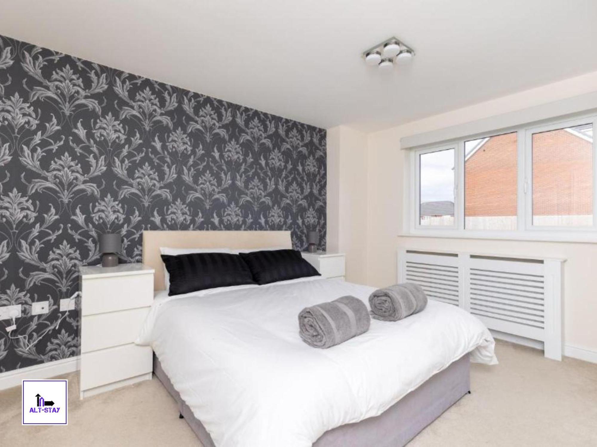 4 Bed 3 Bath - Kirkstall House By Alt-Stay Accommodation - Ideal For Contractors & Remote Workers - Long Stays Welcome Wakefield Exterior foto